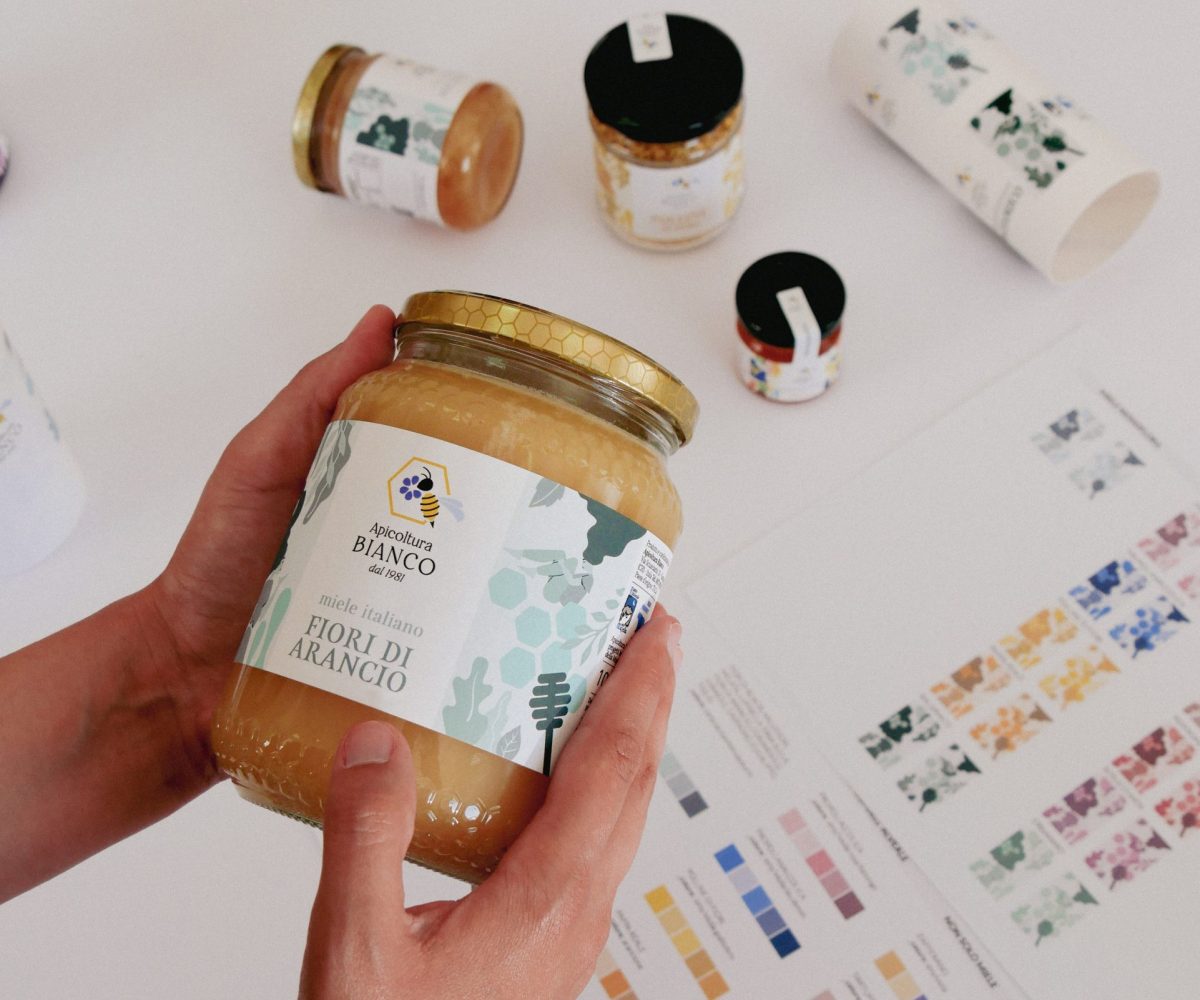 francesca carullo packaging barattolo miele apicoltura bianco